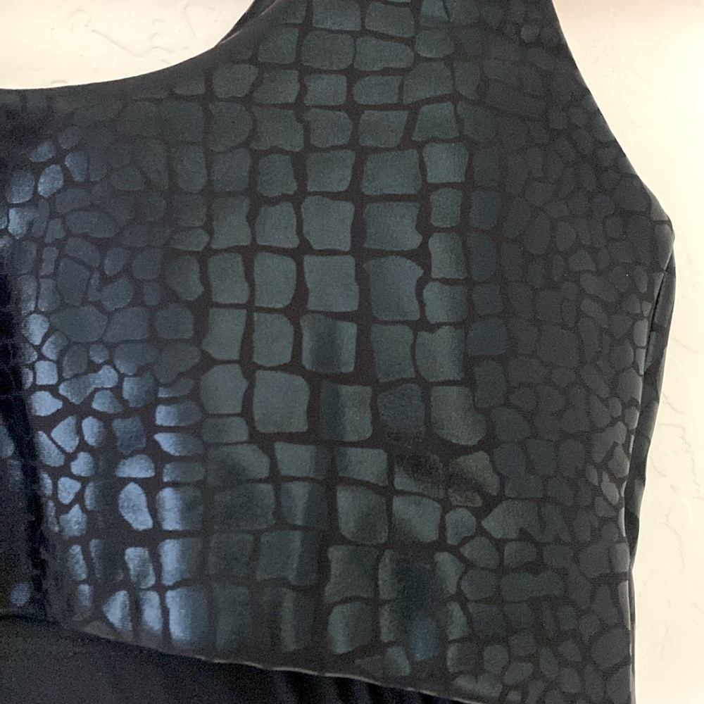 NWT EMILY HSU Sports Bra - Picture 3 of 5